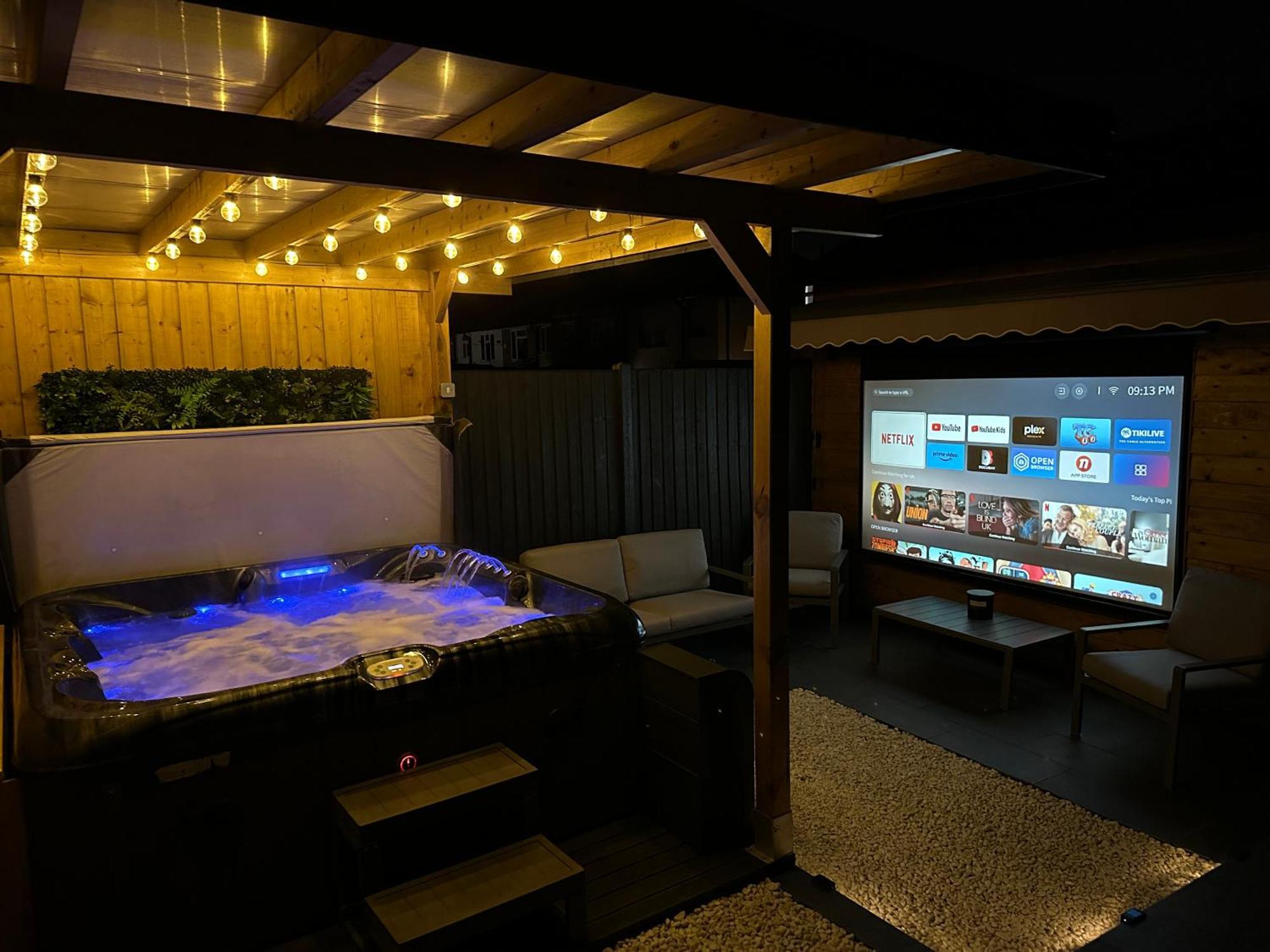 Wild & Free Hot Tub Retreat Apartment Dartford Exterior photo